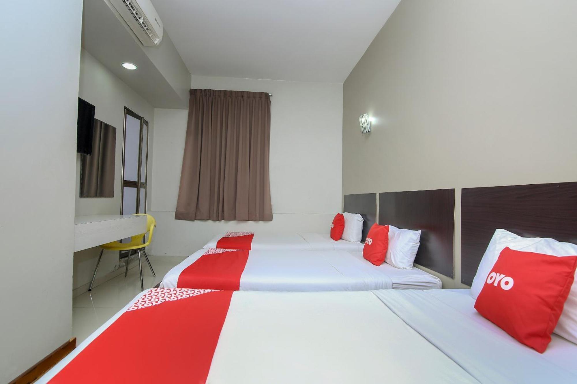 Nice Stay Three Six Five Services Кучинг Экстерьер фото