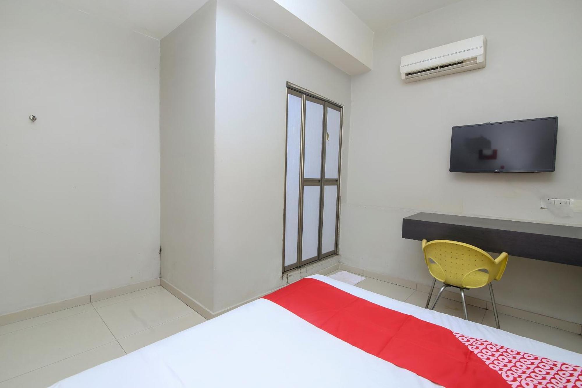 Nice Stay Three Six Five Services Кучинг Экстерьер фото