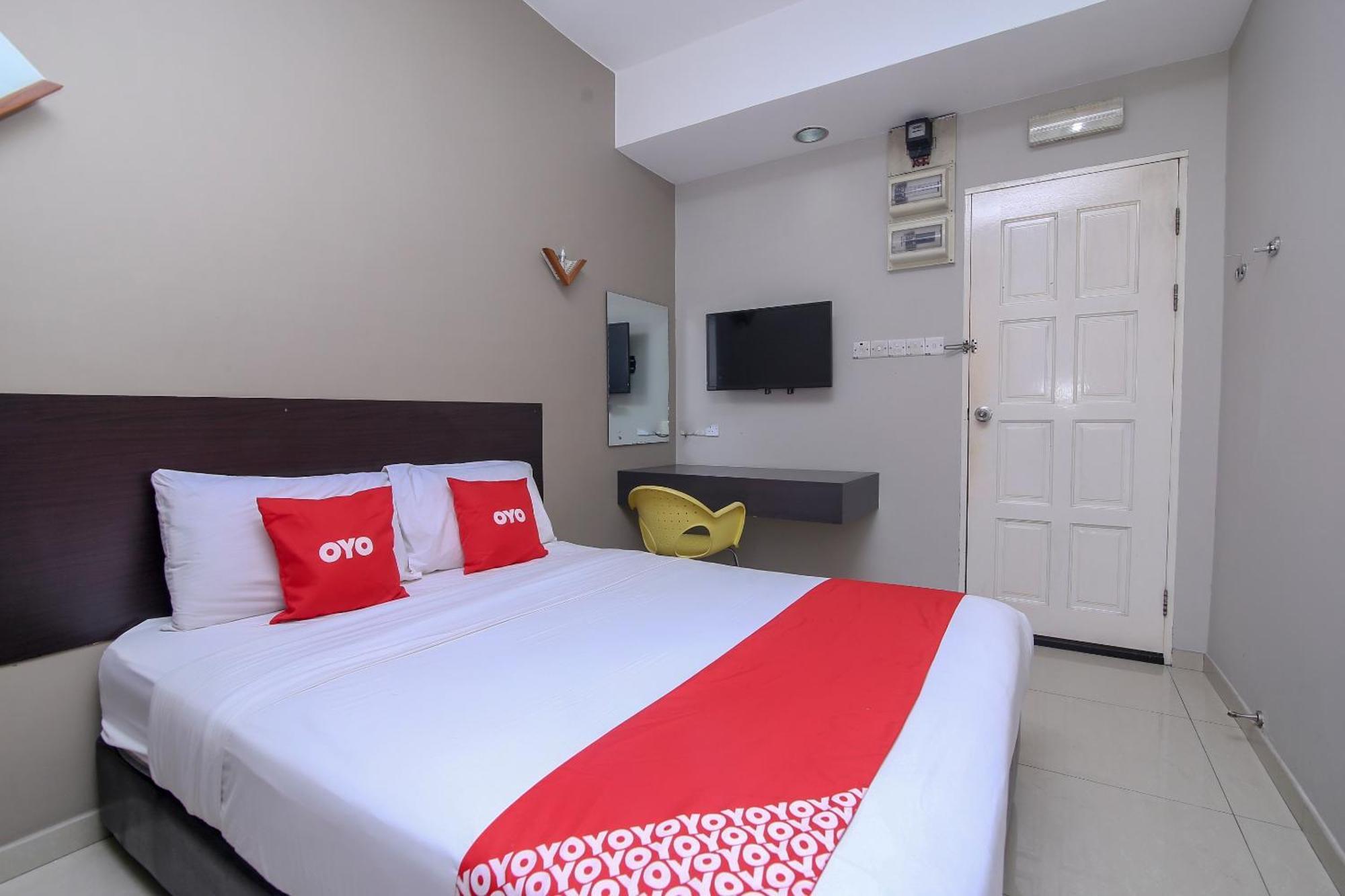 Nice Stay Three Six Five Services Кучинг Экстерьер фото