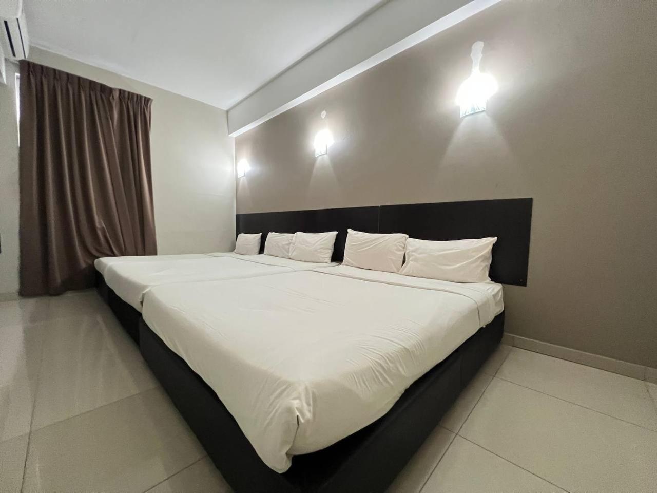 Nice Stay Three Six Five Services Кучинг Экстерьер фото