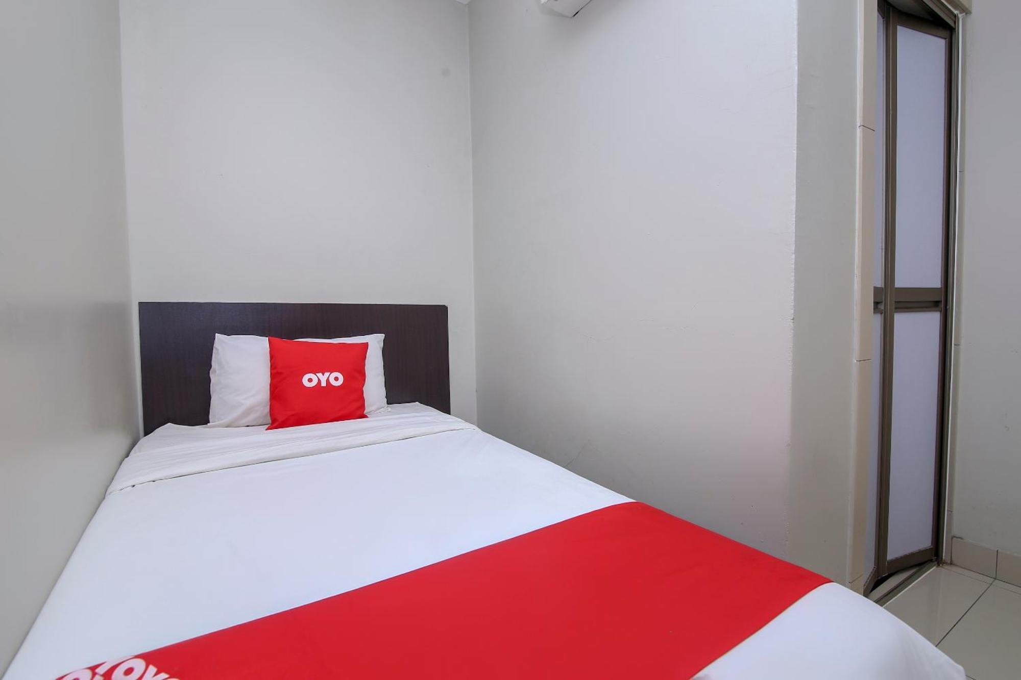 Nice Stay Three Six Five Services Кучинг Экстерьер фото