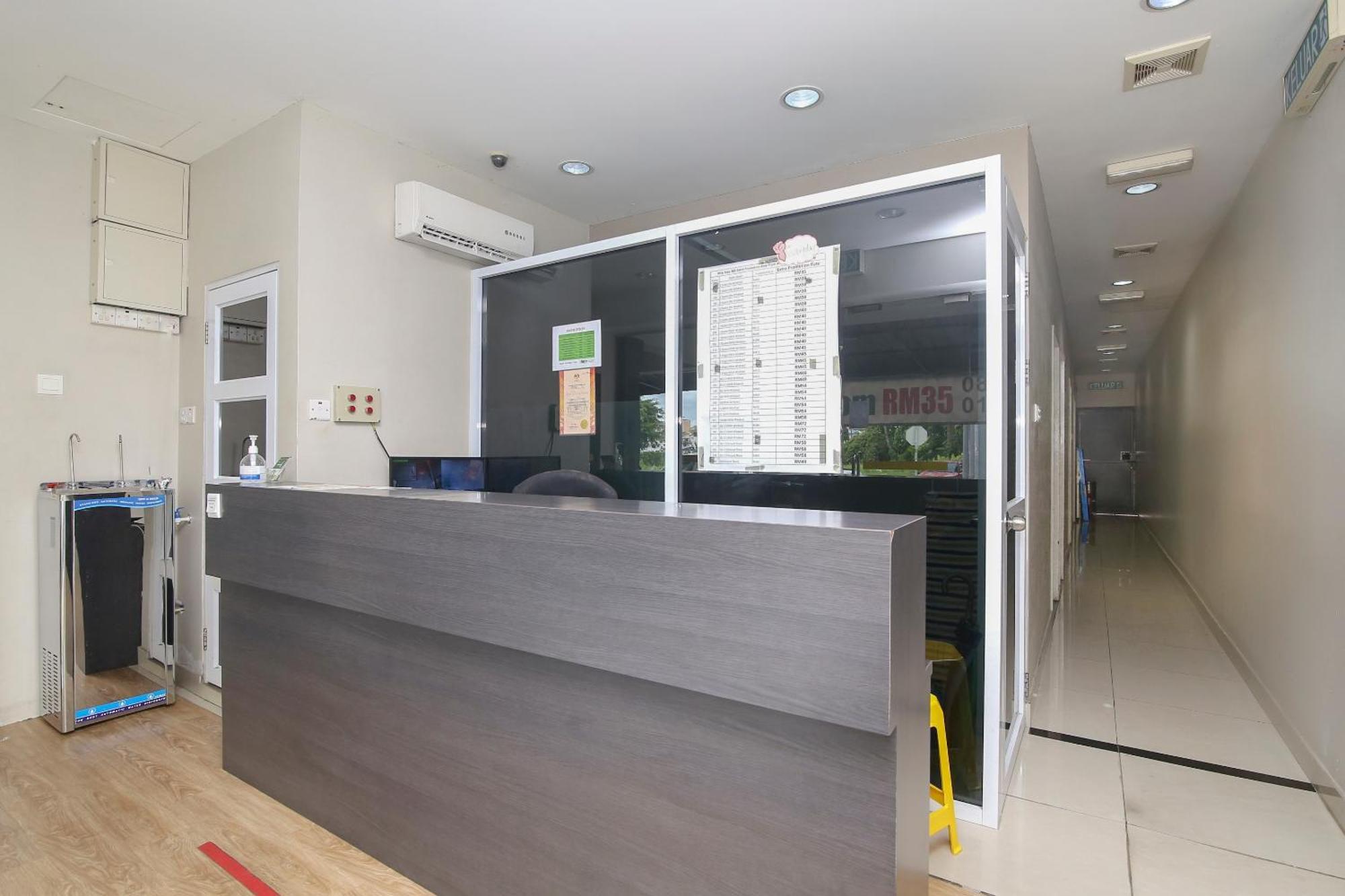 Nice Stay Three Six Five Services Кучинг Экстерьер фото