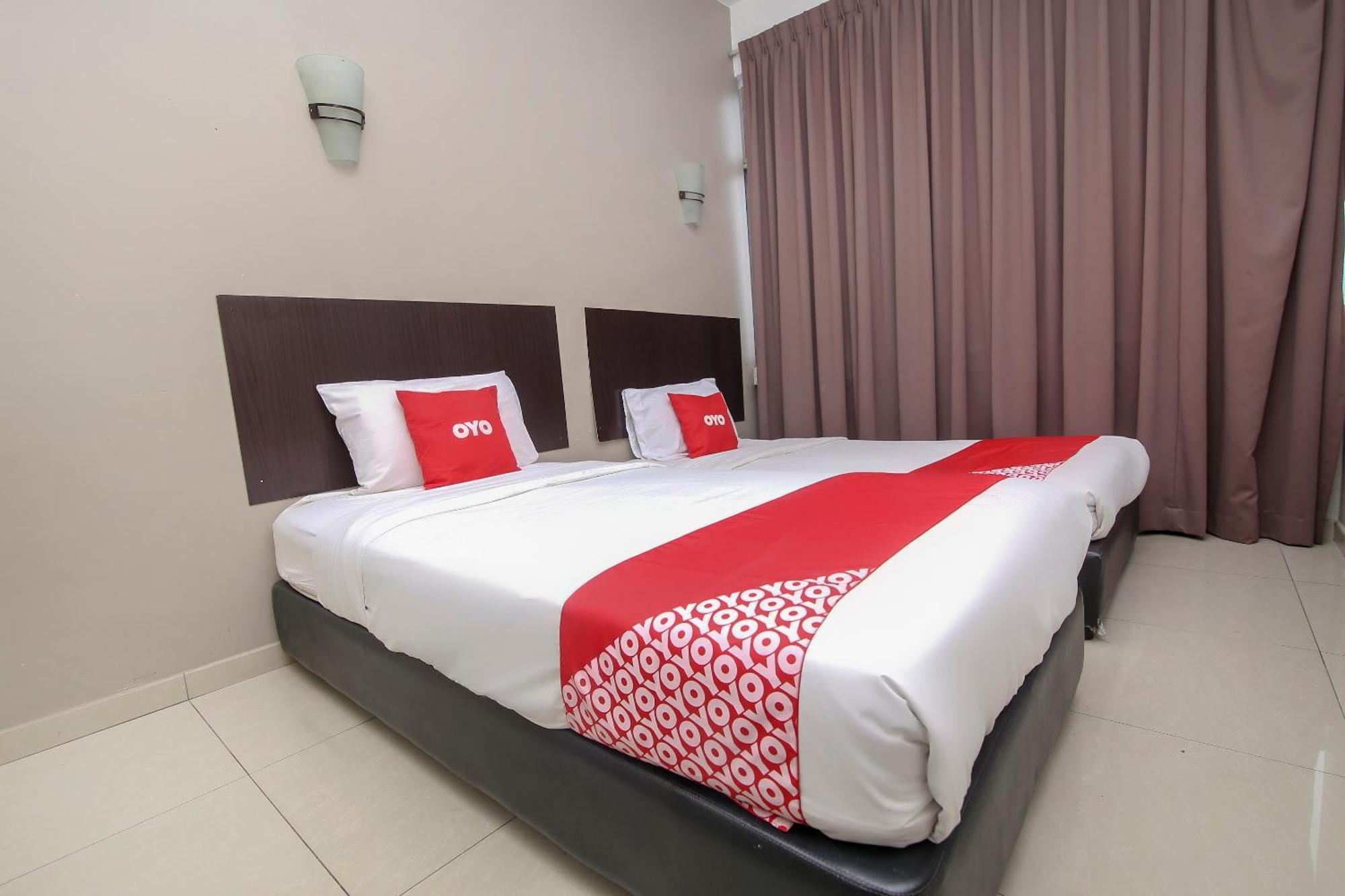 Nice Stay Three Six Five Services Кучинг Экстерьер фото
